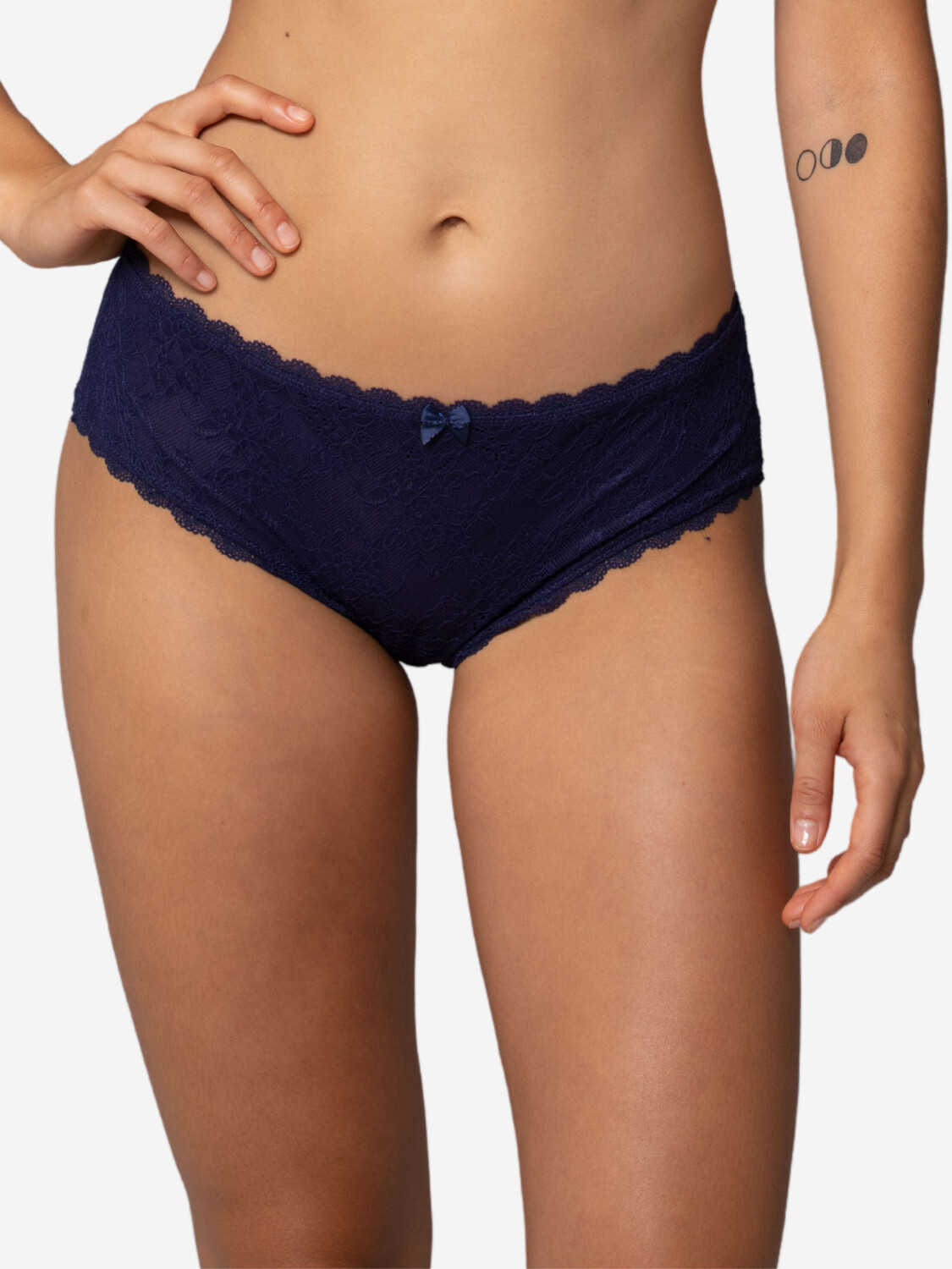 Трусы SugarShape Panty Sienna, цвет midnight blue
Трусы SugarShape Panty Sienna, цвет midnight blue
