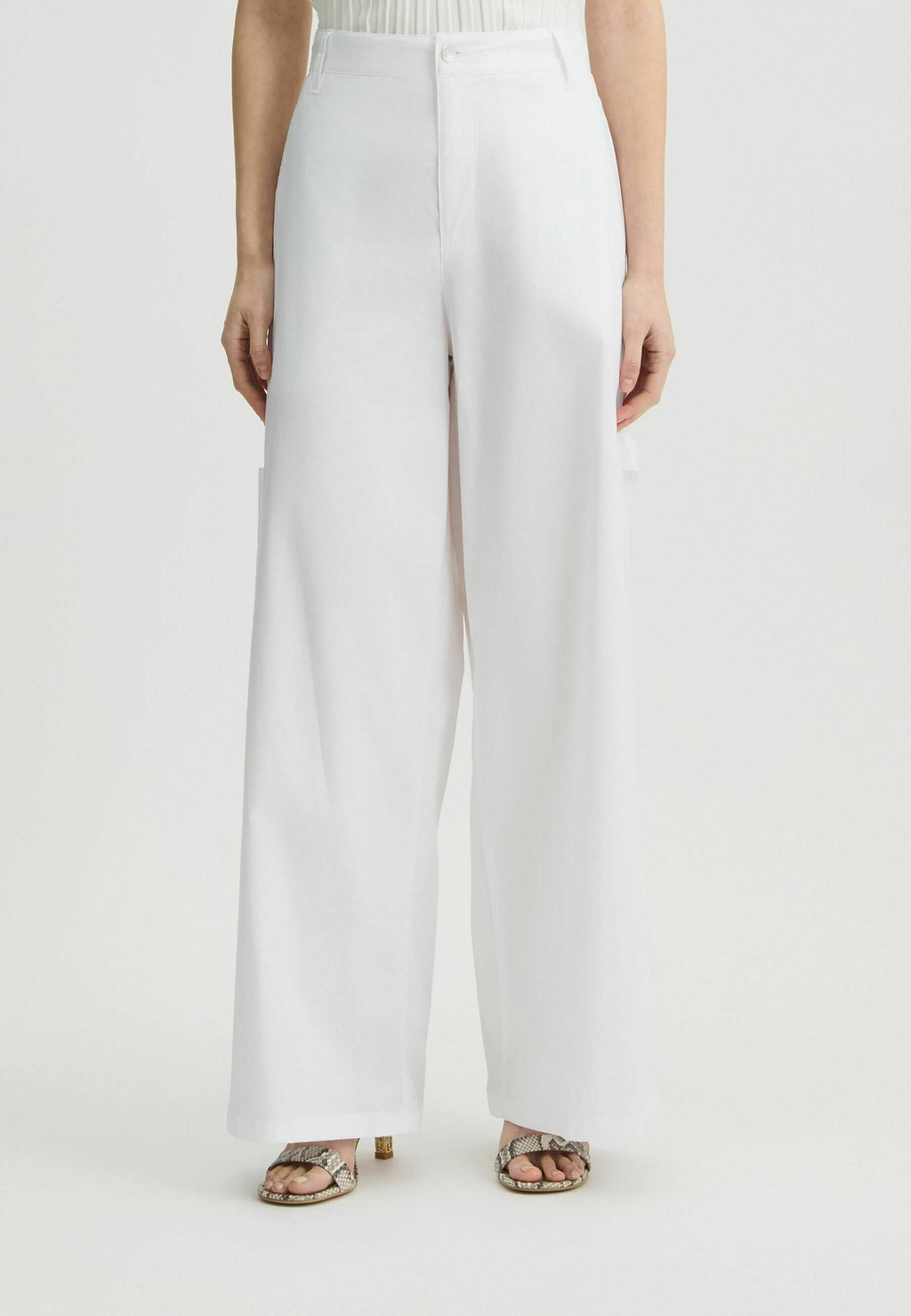 Брюки FLARED LIU JO, белый
Брюки FLARED LIU JO, белый