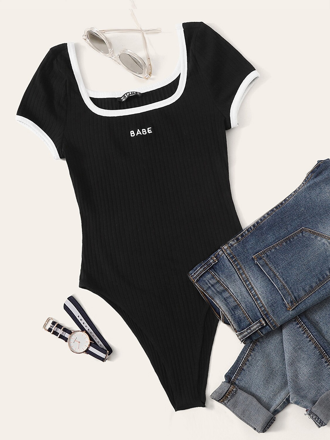 Боди SHEIN EZwear, круглый вырез и рукава, контрастного цвета, ребристый трикотаж, вышитый узор, черный цвет
Боди SHEIN EZwear, круглый вырез и рукава, контрастного цвета, ребристый трикотаж, вышитый узор, черный цвет
