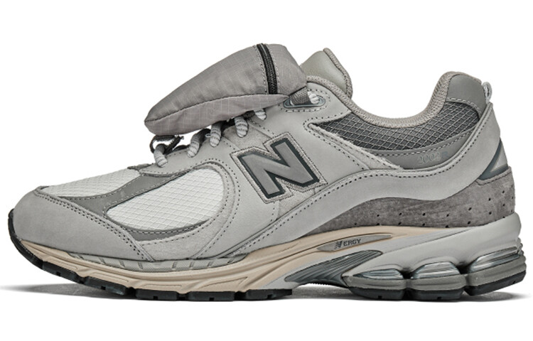 New Balance 2002R Серый карман
New Balance 2002R Серый карман