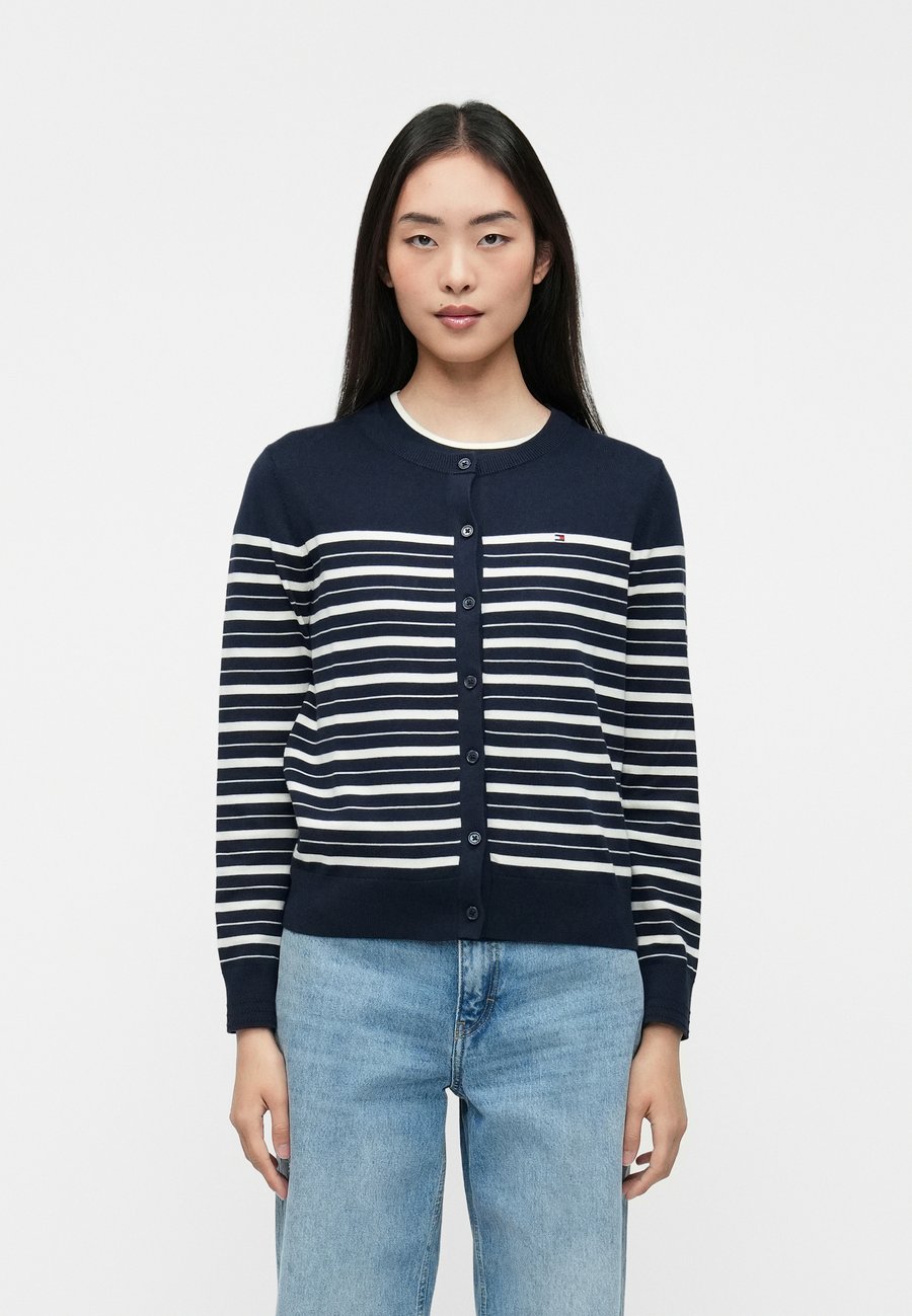 Кардиган Tommy Hilfiger Cardigan, Dark Night Navy/Dark Blue
Кардиган Tommy Hilfiger Cardigan, Dark Night Navy/Dark Blue