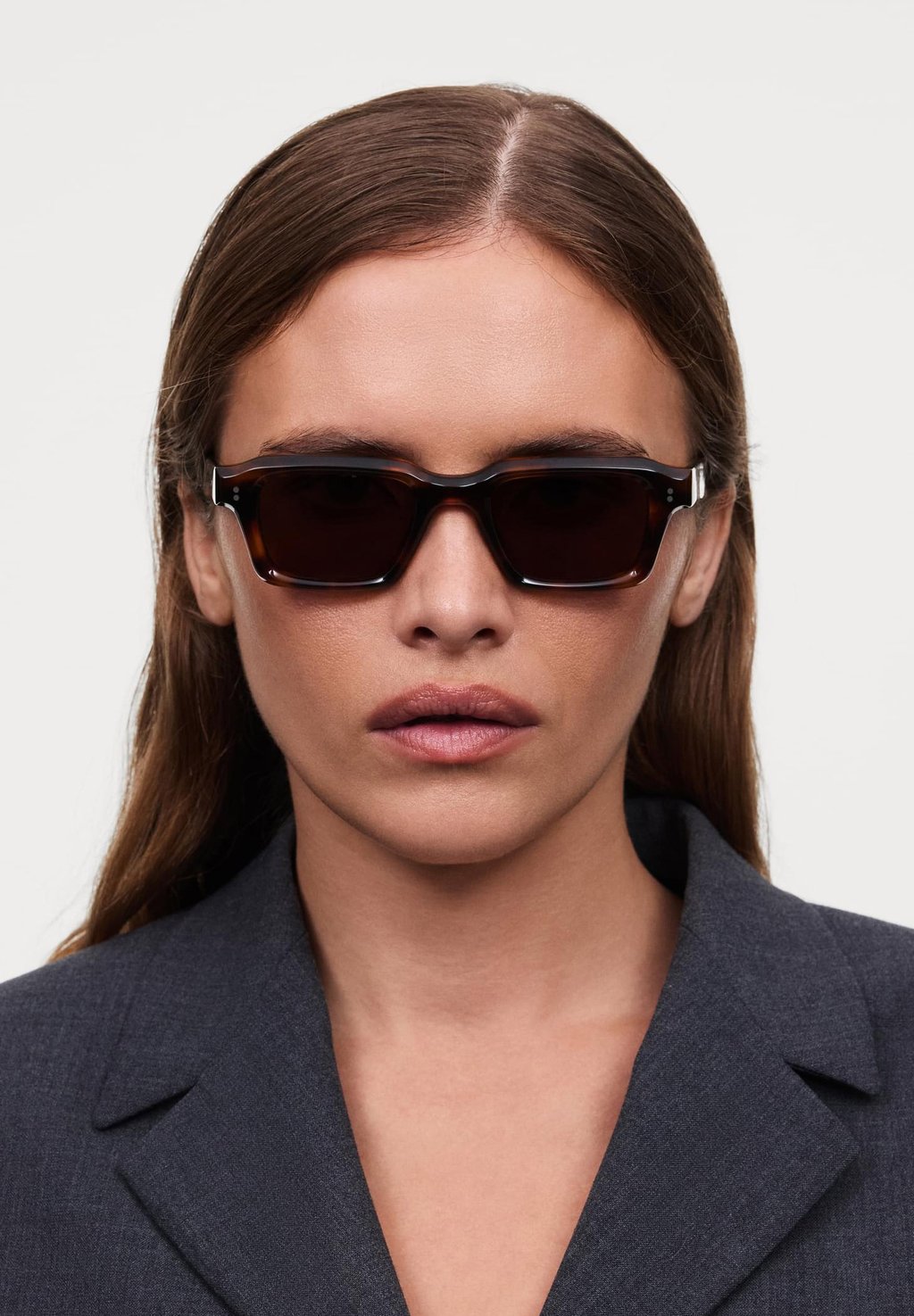 Солнцезащитные очки 03 CHIMI, цвет Tortoise
Солнцезащитные очки 03 CHIMI, цвет Tortoise