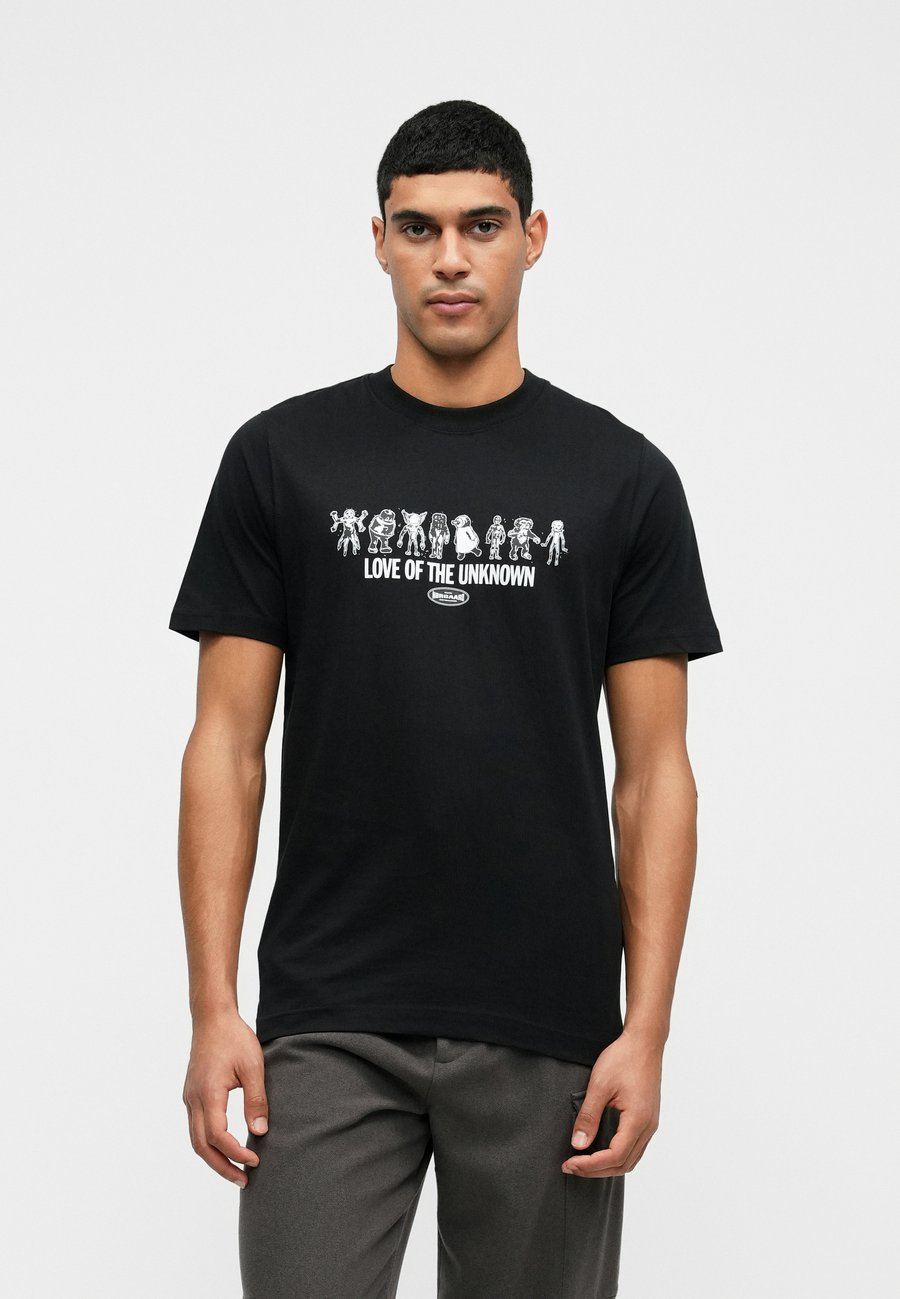 Футболка Mads Nørgaard UNKNOWN FRODE TEE, Black, Черный, Футболка Mads Nørgaard UNKNOWN FRODE TEE, Black
Футболка Mads Nørgaard UNKNOWN FRODE TEE, Black, Черный, Футболка Mads Nørgaard UNKNOWN FRODE TEE, Black