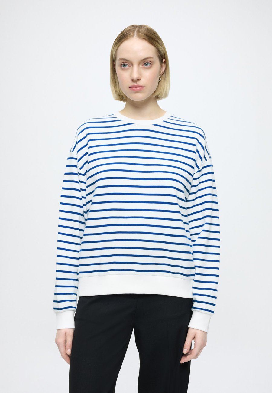 Толстовка Marc O'Polo DENIM CREWNECK YD, Medium Blue_Multi_02/Light Blue, Синий, Толстовка Marc O'Polo DENIM CREWNECK YD, Medium Blue_Multi_02/Light Blue
Толстовка Marc O'Polo DENIM CREWNECK YD, Medium Blue_Multi_02/Light Blue, Синий, Толстовка Marc O'Polo DENIM CREWNECK YD, Medium Blue_Multi_02/Light Blue