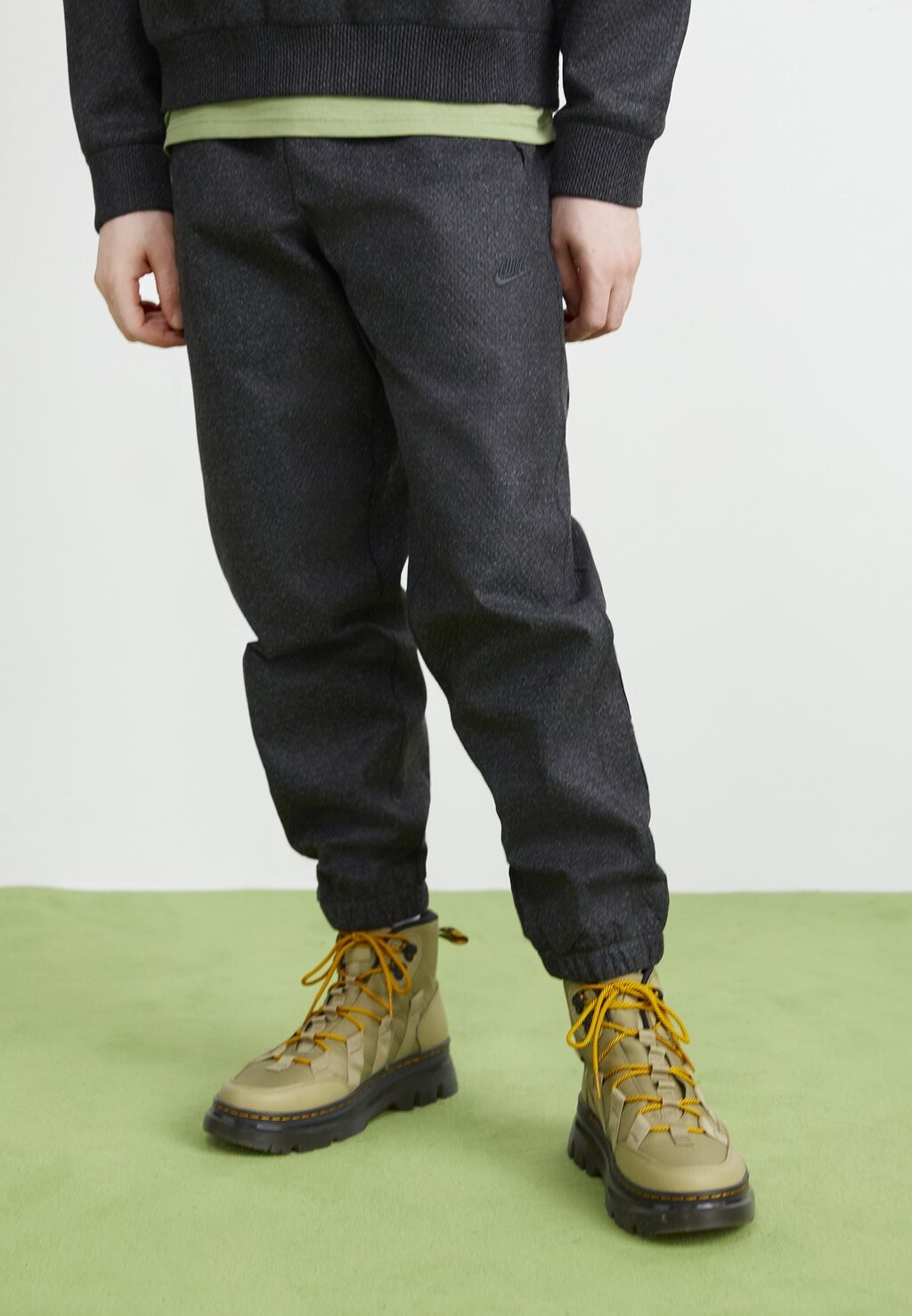 Спортивные брюки M Nsw Tp Tfadv Pant Nike Forward Nike, цвет anthracite/black
Спортивные брюки M Nsw Tp Tfadv Pant Nike Forward Nike, цвет anthracite/black