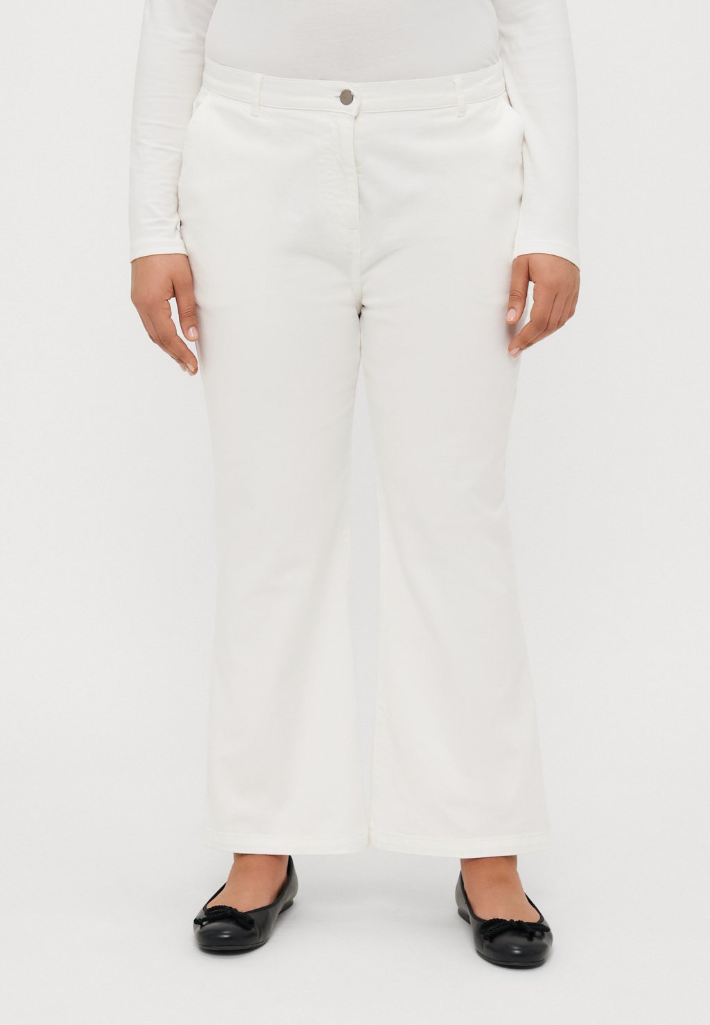 Джинсы Bootcut LEONIDA Persona by Marina Rinaldi, белый
Джинсы Bootcut LEONIDA Persona by Marina Rinaldi, белый