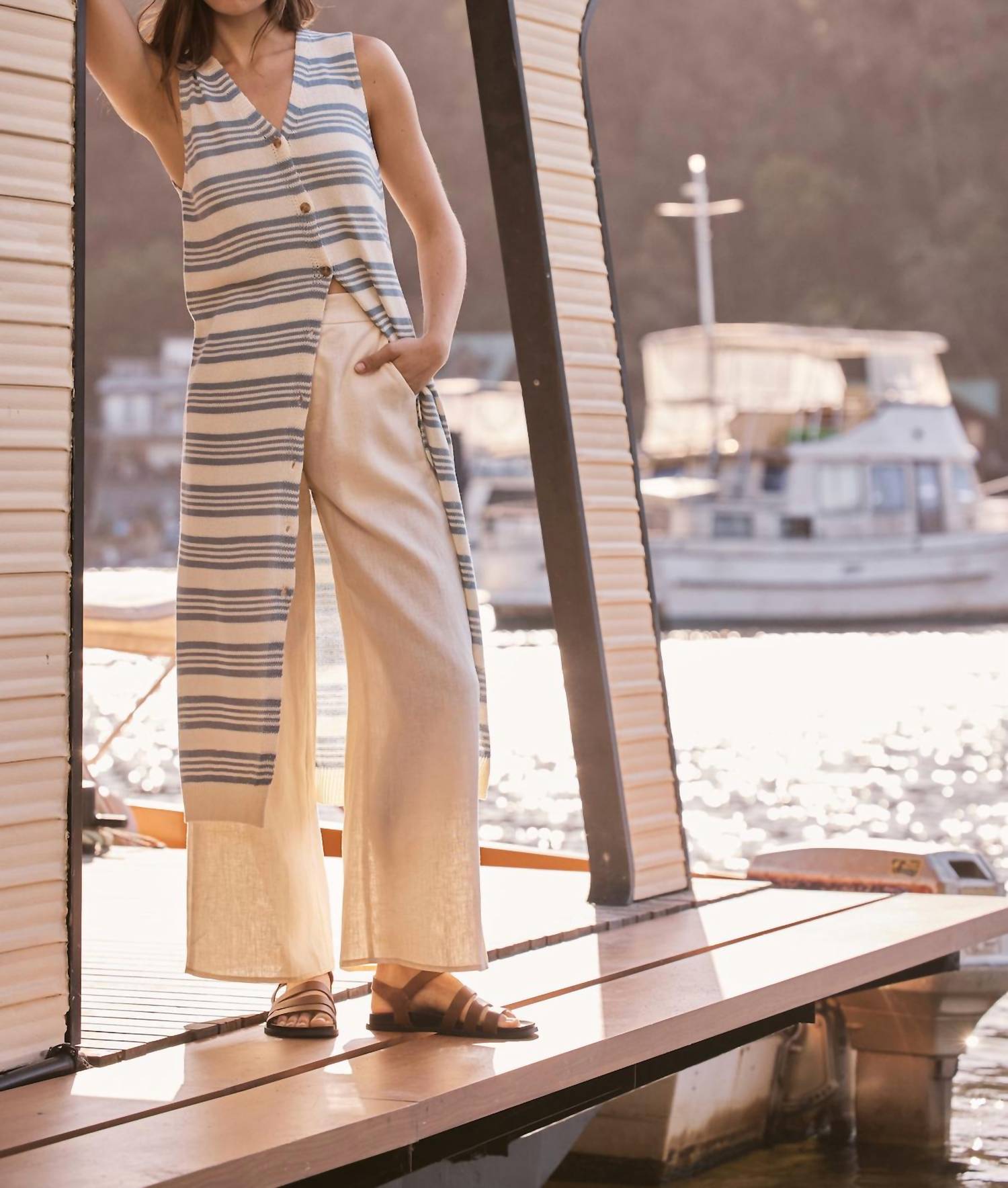 Жилет Layla Longline в сине-кремовой гамме Little lies
Жилет Layla Longline в сине-кремовой гамме Little lies