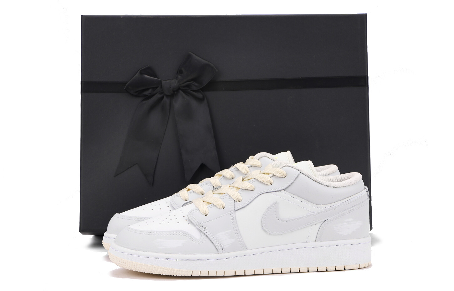 Кроссовки Air Jordan 1 Vintage Basketball Shoes Women's Low-top Yellow/White, светло-серый
Кроссовки Air Jordan 1 Vintage Basketball Shoes Women's Low-top Yellow/White, светло-серый