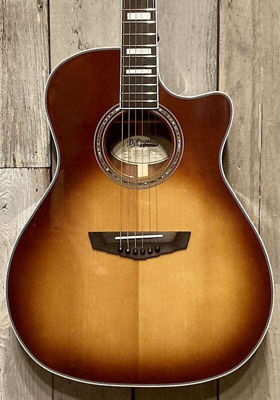 Акустическая гитара NewD'Angelico Premier Gramercy Grand Auditorium 2020, Iced Tea Burst, Support Small biz & Buy Here!
Акустическая гитара NewD'Angelico Premier Gramercy Grand Auditorium 2020, Iced Tea Burst, Support Small biz & Buy Here!