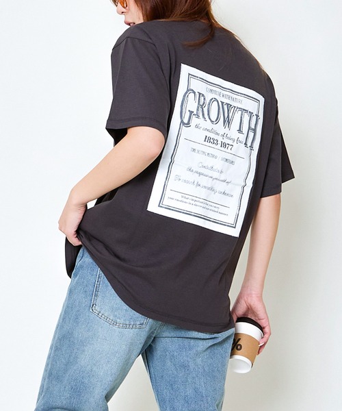 Женская футболка с коротким рукавом, свободного кроя, с нашивкой на спине GORGE
Женская футболка с коротким рукавом, свободного кроя, с нашивкой на спине GORGE