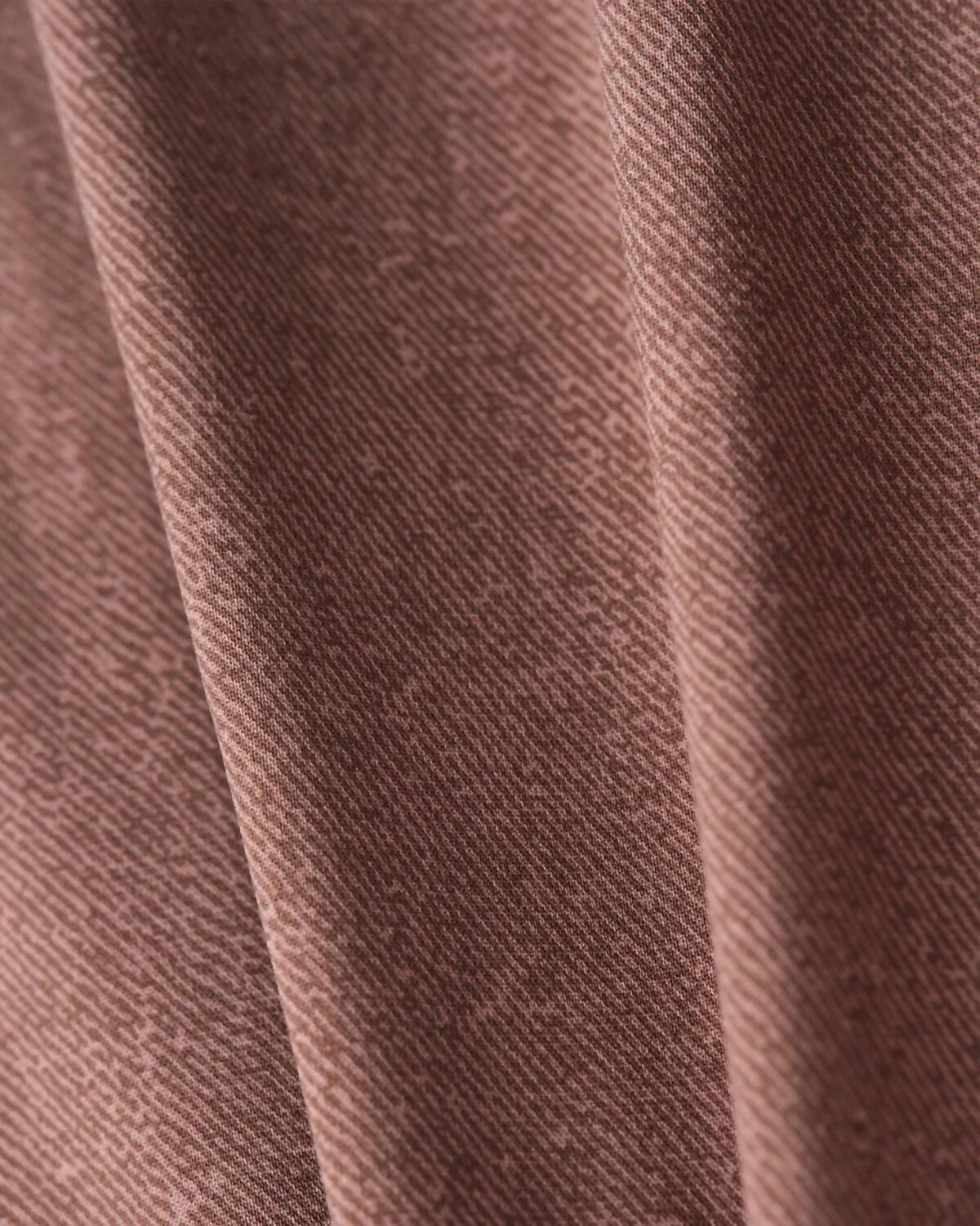 Классические брюки Commuter темно-серого цвета с кофейным принтом RHONE
Классические брюки Commuter темно-серого цвета с кофейным принтом RHONE