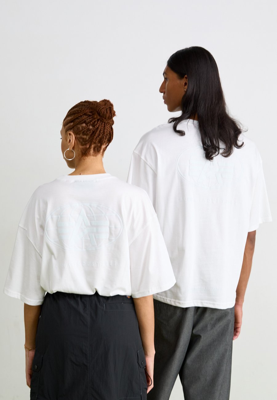 Футболка Alpha Industries WORLD LOGO UNISEX, White, Белый, Футболка Alpha Industries WORLD LOGO UNISEX, White
Футболка Alpha Industries WORLD LOGO UNISEX, White, Белый, Футболка Alpha Industries WORLD LOGO UNISEX, White