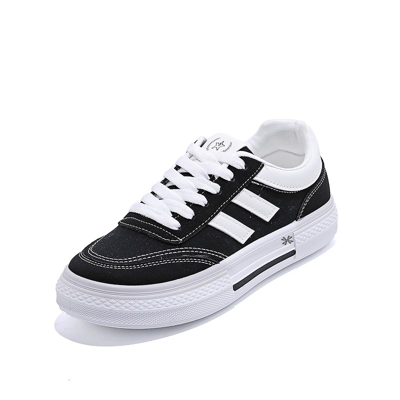 Детские кеды для подростков YUZHAOLIN, белый/черный
Детские кеды для подростков YUZHAOLIN, белый/черный