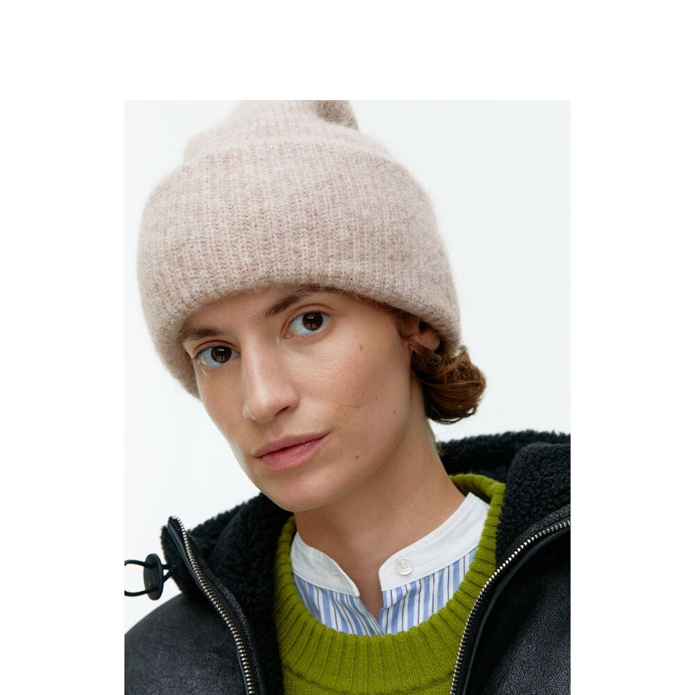 Шапка женская Arket, бежевый
Шапка женская Arket, бежевый