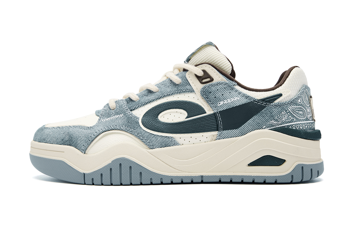 QIAODAN Нескользящие износостойкие низкие кроссовки для скейтбординга, мужские, цвета слоновой кости, белого, темно-коричневого цвета
QIAODAN Нескользящие износостойкие низкие кроссовки для скейтбординга, мужские, цвета слоновой кости, белого, темно-коричневого цвета