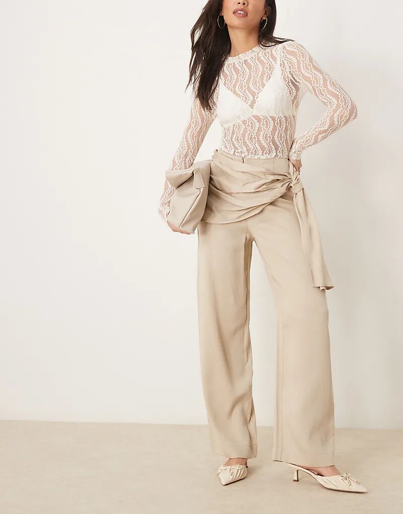 Зауженные брюки с запахом в камне ASOS DESIGN
Зауженные брюки с запахом в камне ASOS DESIGN