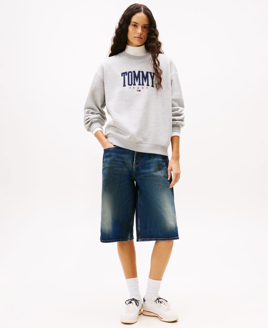 Женская толстовка с круглым вырезом и логотипом университетской команды Tommy Jeans, Light Grey Heather
Женская толстовка с круглым вырезом и логотипом университетской команды Tommy Jeans, Light Grey Heather