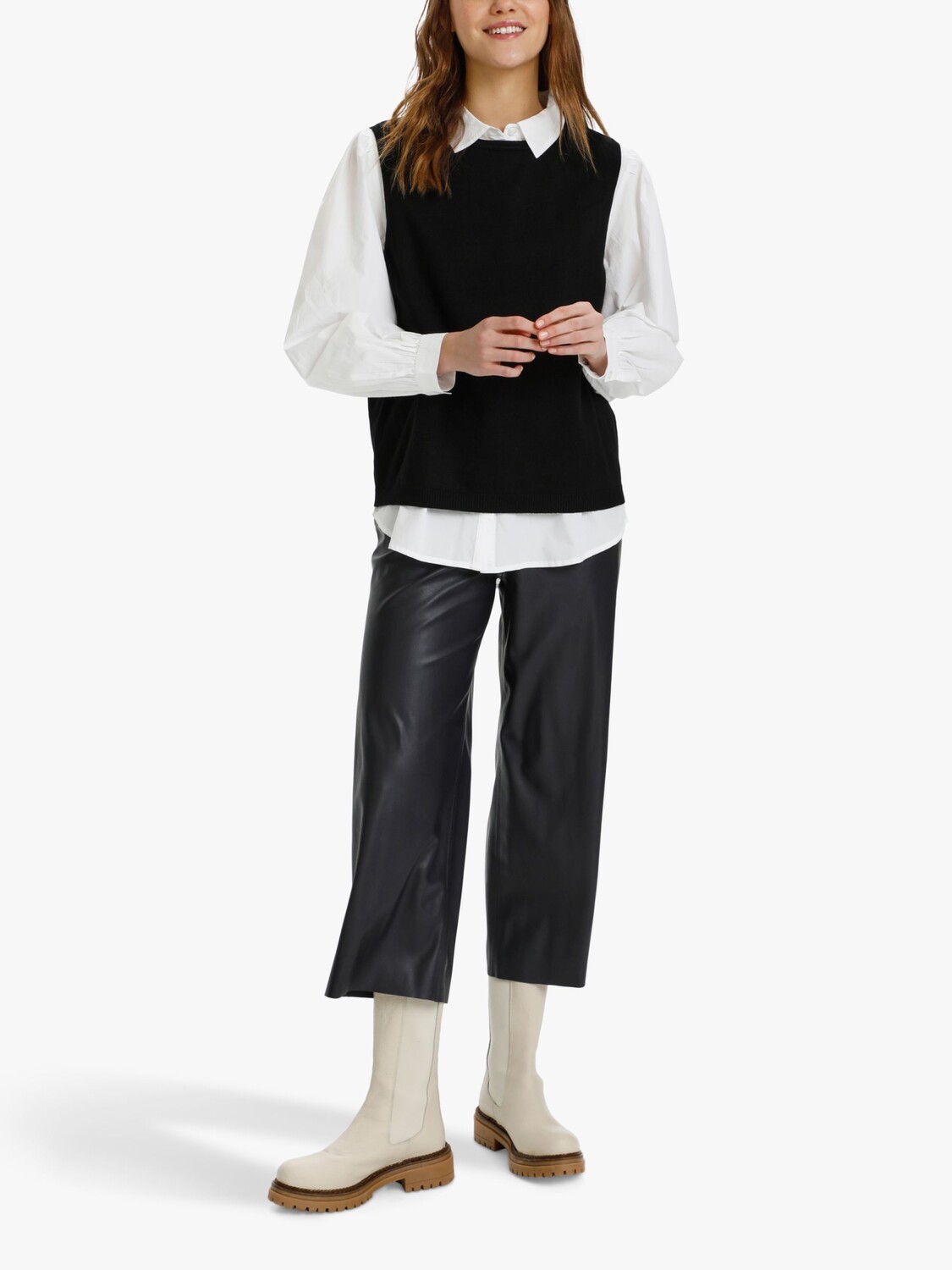 Вязаный жилет Saint Tropez Mila, черный 
Вязаный жилет Saint Tropez Mila, черный