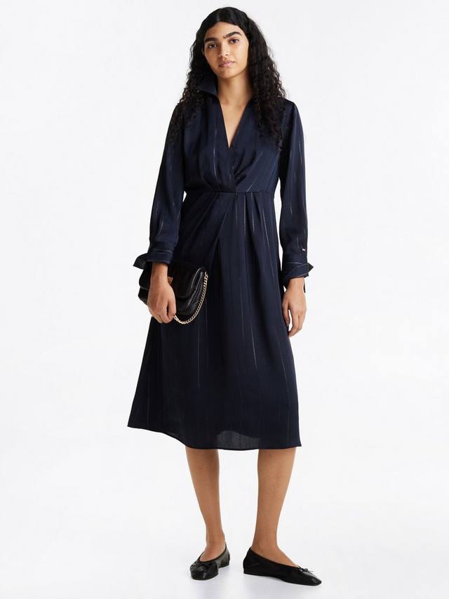 Платье миди в металлическую полоску Tommy Hilfiger, темно-синий
Платье миди в металлическую полоску Tommy Hilfiger, темно-синий