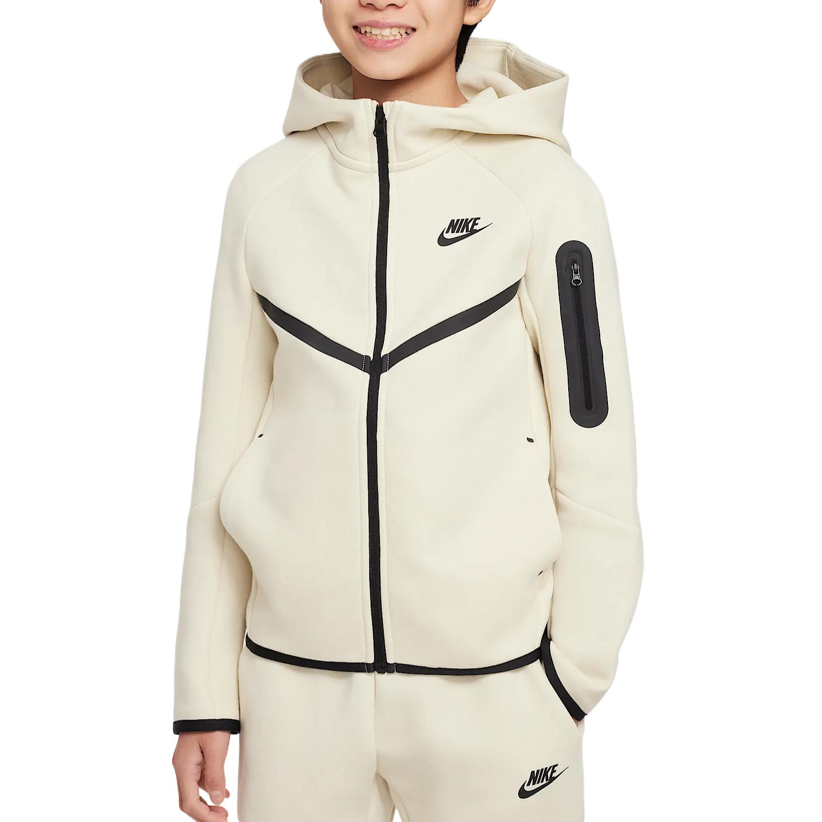 Nike Куртка Light Khaki/Black/Black детская
Nike Куртка Light Khaki/Black/Black детская