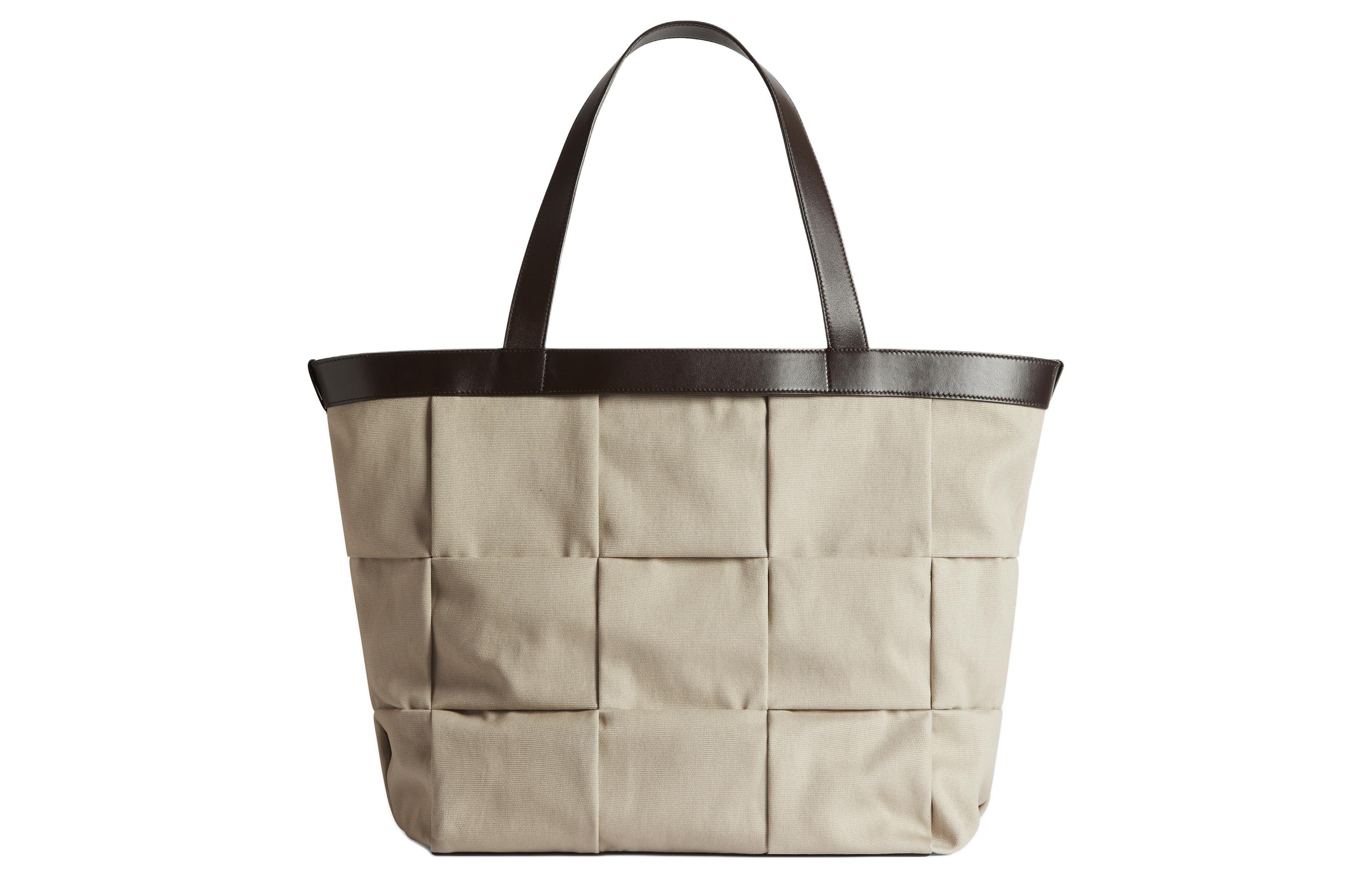 Bottega Veneta Сумка из гладкого холста, тоут, шоппер, большая мужская сумка натуральный и brown
Bottega Veneta Сумка из гладкого холста, тоут, шоппер, большая мужская сумка натуральный и brown