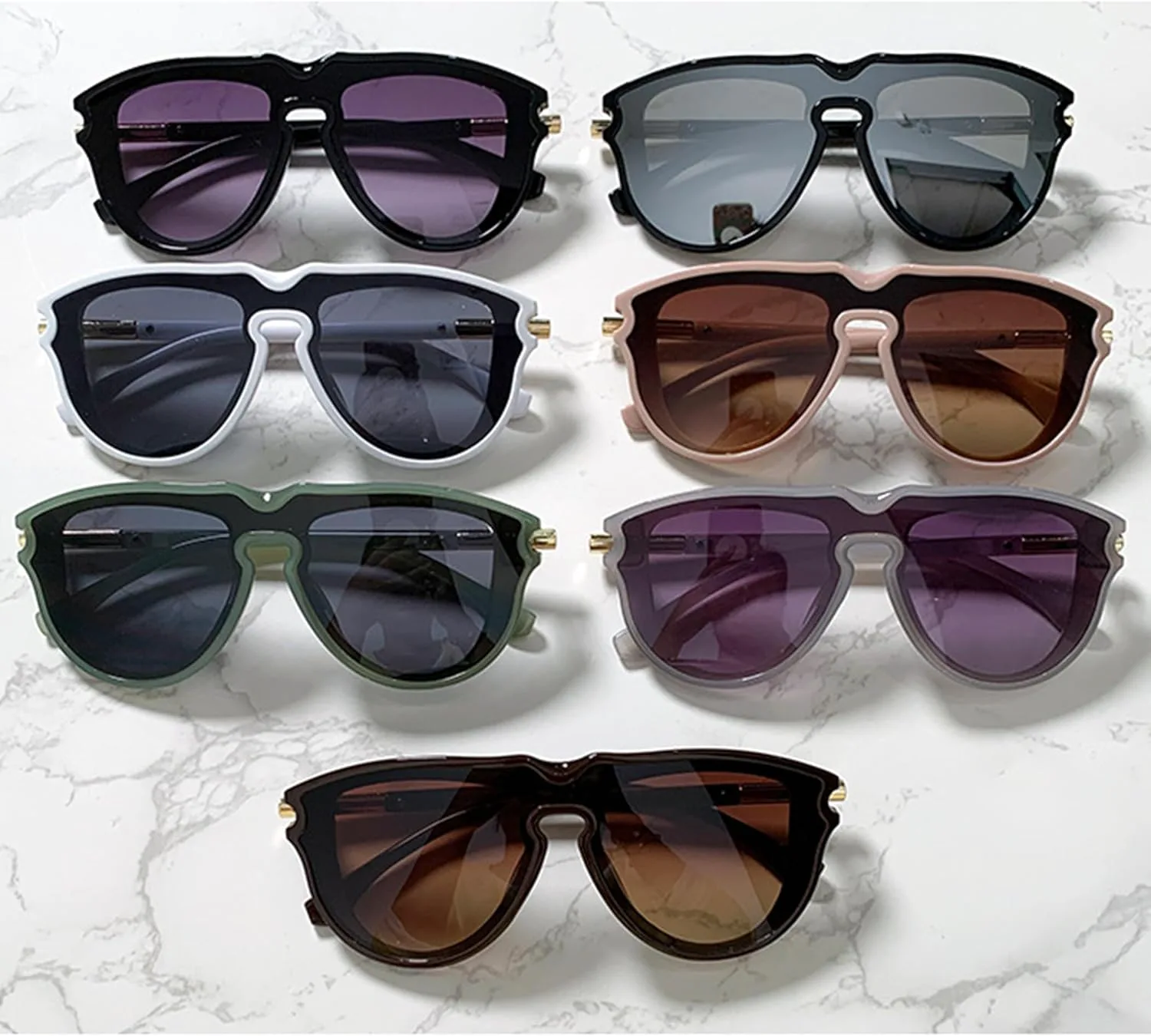 bullabulling Ретро круглые солнцезащитные очки-пилот для женщин, цельные солнцезащитные очки для мужчин, плоская оправа, защита от УФ-излучения UV400, White Black
bullabulling Ретро круглые солнцезащитные очки-пилот для женщин, цельные солнцезащитные очки для мужчин, плоская оправа, защита от УФ-излучения UV400, White Black