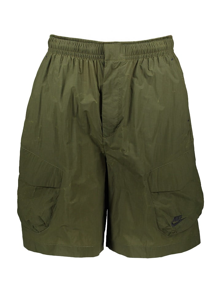 Шорты-карго цвета хаки Nike
Шорты-карго цвета хаки Nike