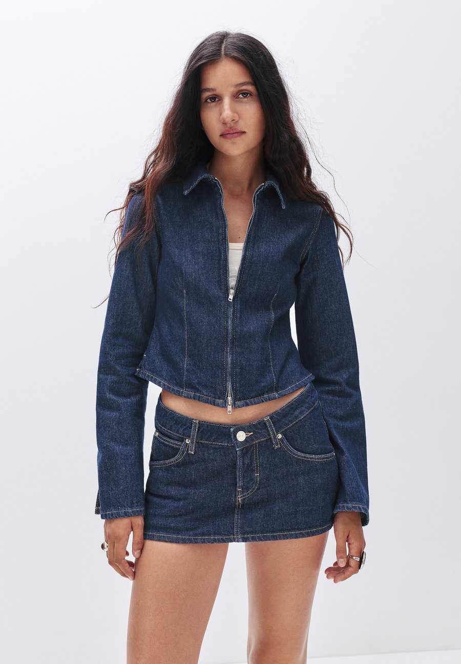 Блуза PULL&BEAR Button-down blouse, Dark Blue Denim/Dark-Blue Denim
Блуза PULL&BEAR Button-down blouse, Dark Blue Denim/Dark-Blue Denim