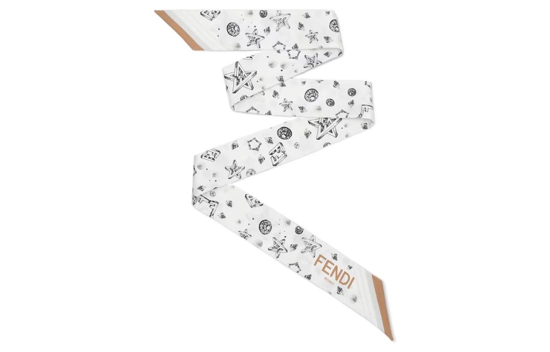 Шелковый платок женский белый FENDI
Шелковый платок женский белый FENDI