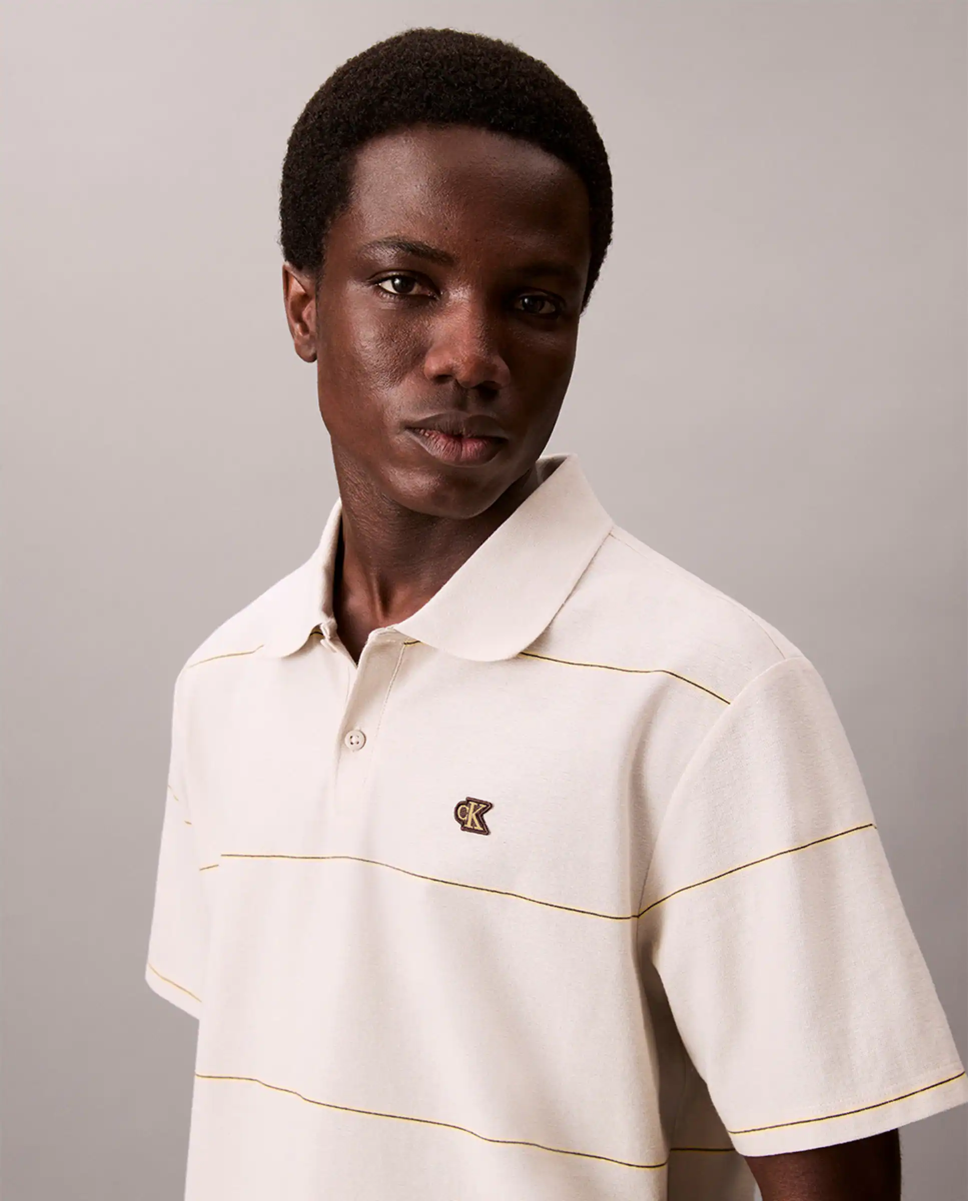 Поло мужское пике в полоску с логотипом Calvin Klein Jeans, белый
Поло мужское пике в полоску с логотипом Calvin Klein Jeans, белый