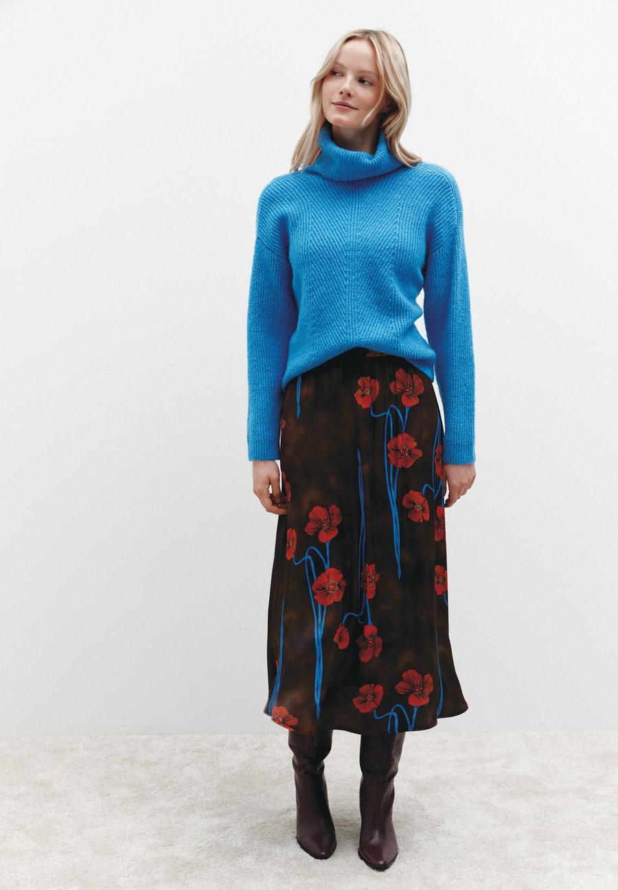 Джемпер More & More Jumper, Winterblue/Blue
Джемпер More & More Jumper, Winterblue/Blue