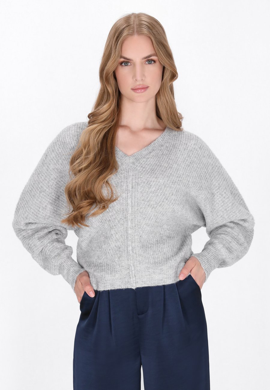 Джемпер DreiMaster Jumper, Grey Melange/Mottled Grey
Джемпер DreiMaster Jumper, Grey Melange/Mottled Grey
