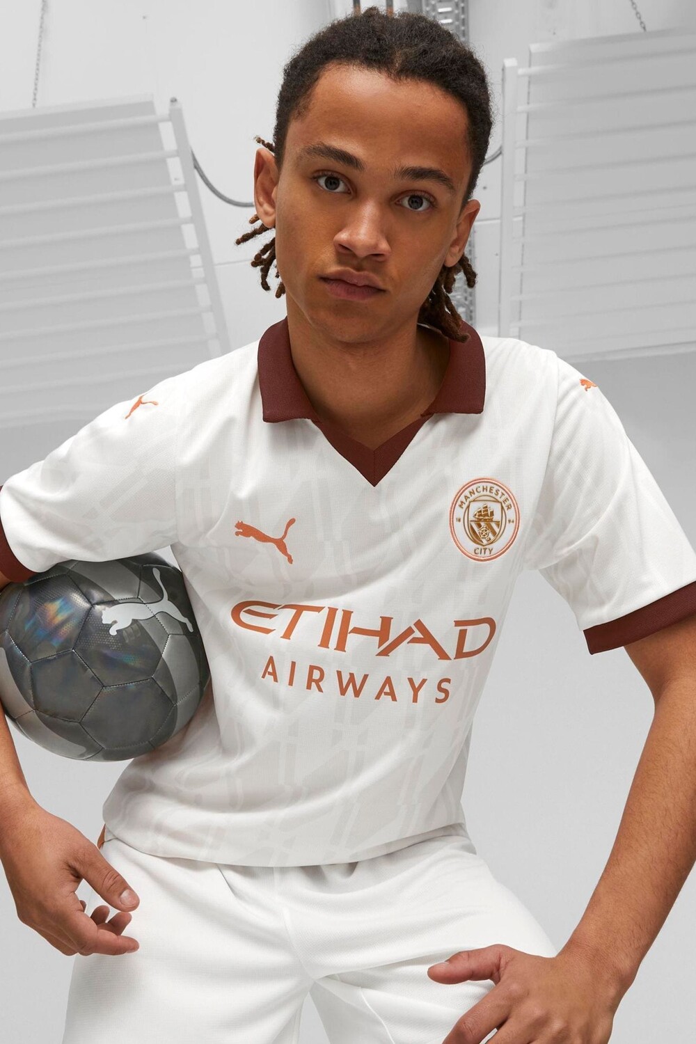 Выездная футбольная футболка с короткими рукавами Manchester City 23/24 Puma, белый
Выездная футбольная футболка с короткими рукавами Manchester City 23/24 Puma, белый
