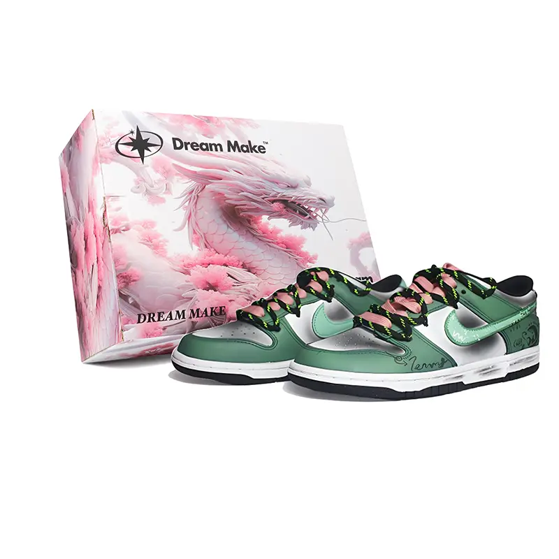 Nike Черные детские скейтборд кроссовки Dunk Jungle Adventure Black с противоскользящей и износостойкой подошвой, низкие, для подростков
Nike Черные детские скейтборд кроссовки Dunk Jungle Adventure Black с противоскользящей и износостойкой подошвой, низкие, для подростков