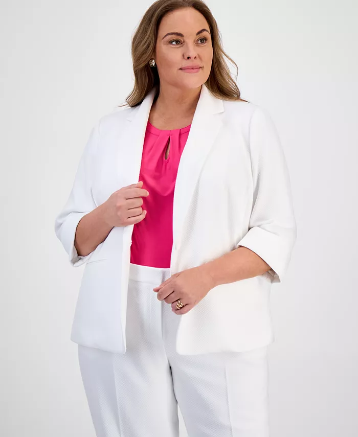 Пиджак больших размеров с текстурированной застежкой на одну пуговицу и манжетами на рукавах Kasper, белый
Пиджак больших размеров с текстурированной застежкой на одну пуговицу и манжетами на рукавах Kasper, белый