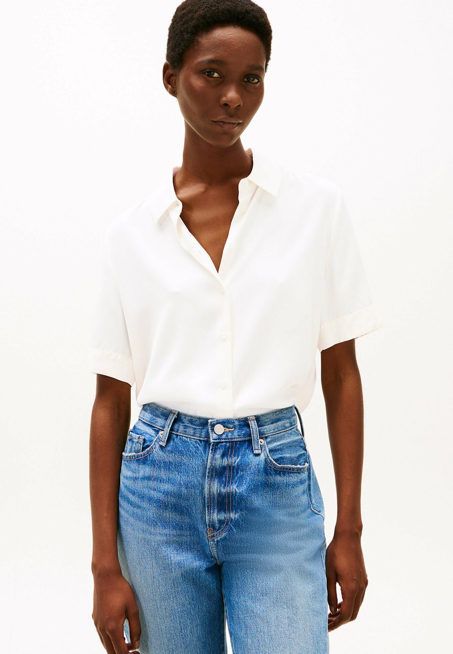 Блуза Tommy Hilfiger Button-down blouse, Ivory Petal/White
Блуза Tommy Hilfiger Button-down blouse, Ivory Petal/White