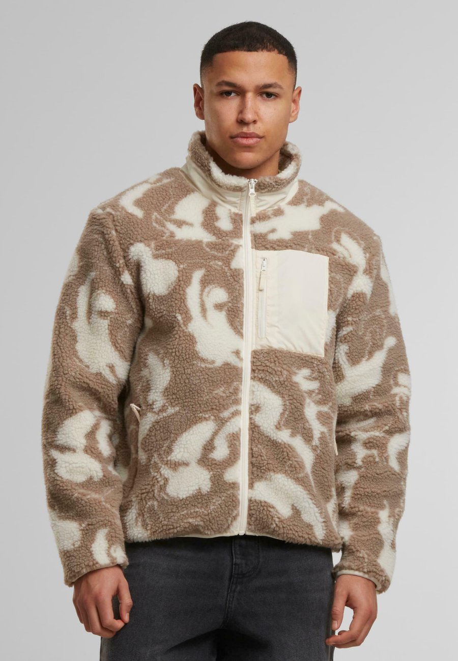 Флисовая куртка Urban Classics PATTERN TRACK, Sandswirl/Light Brown
Флисовая куртка Urban Classics PATTERN TRACK, Sandswirl/Light Brown