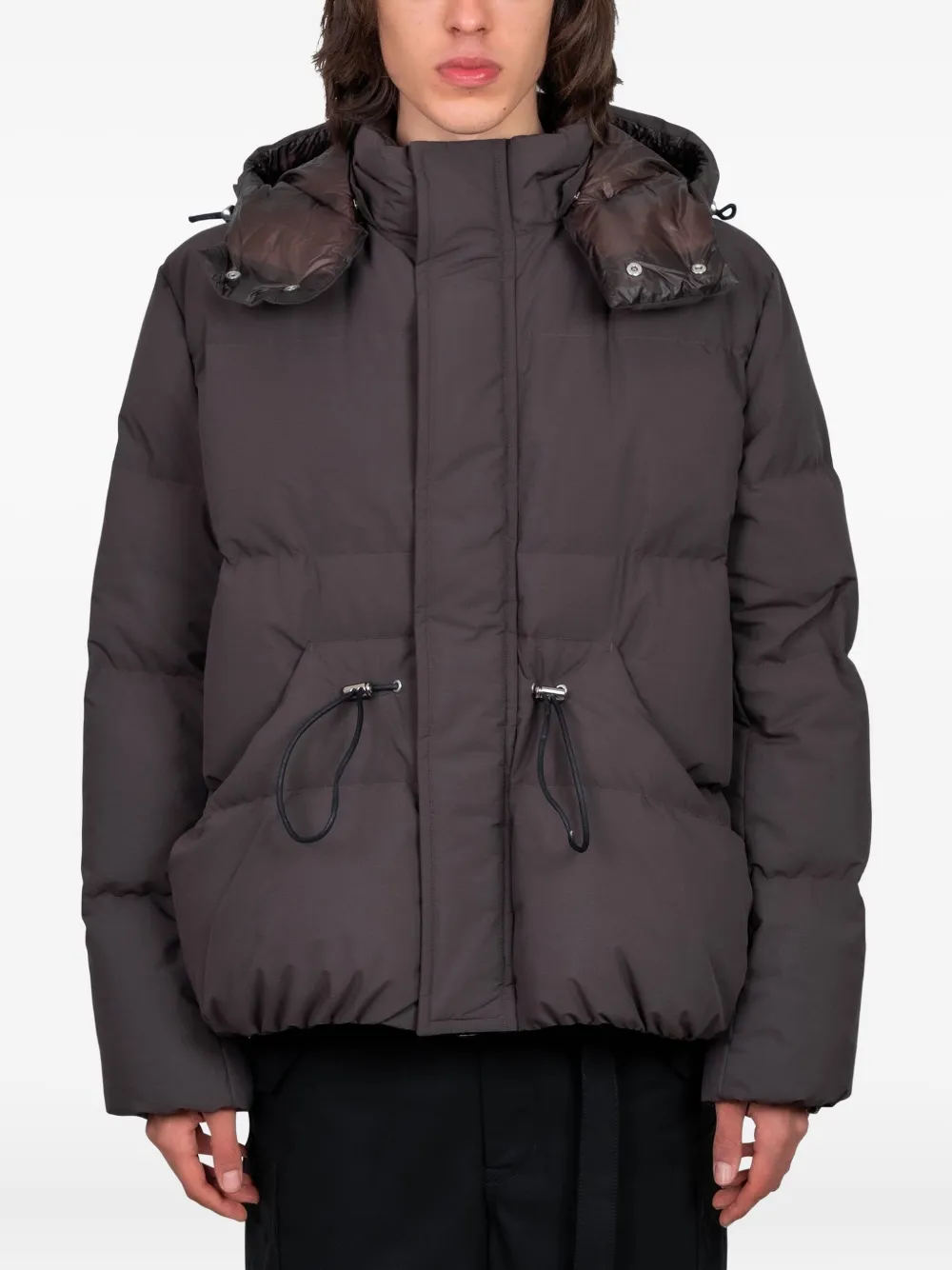 Пуховик с капюшоном Sacai, серый
Пуховик с капюшоном Sacai, серый
