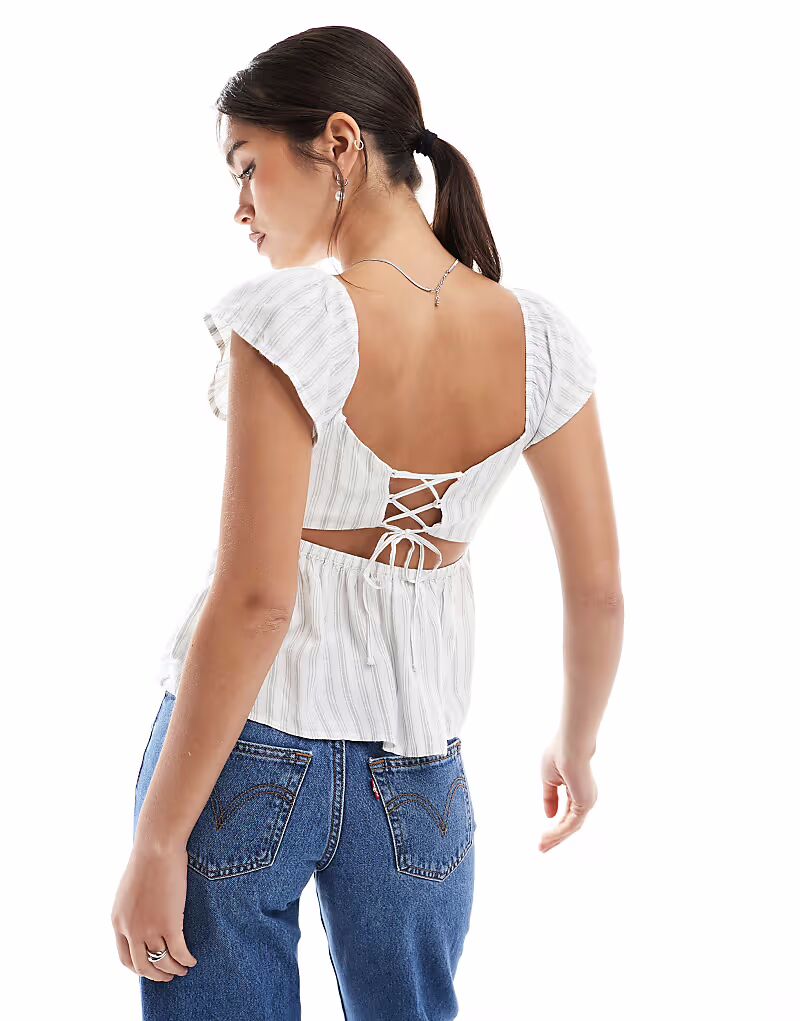 Топ бэби-долл Hollister с оборками на рукавах в зеленую полоску
Топ бэби-долл Hollister с оборками на рукавах в зеленую полоску