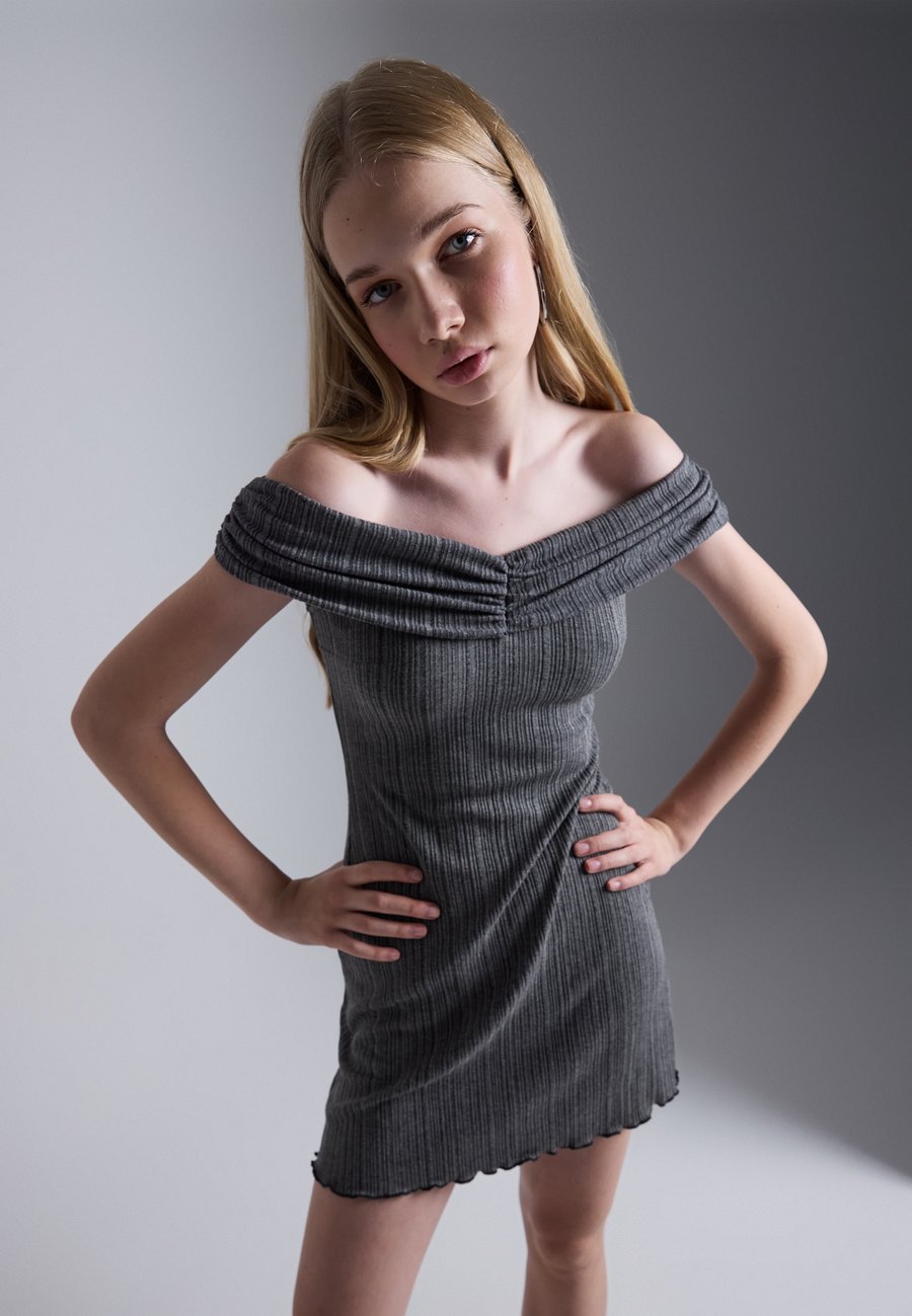 Платье Even&Odd Jersey dress, Grey
Платье Even&Odd Jersey dress, Grey