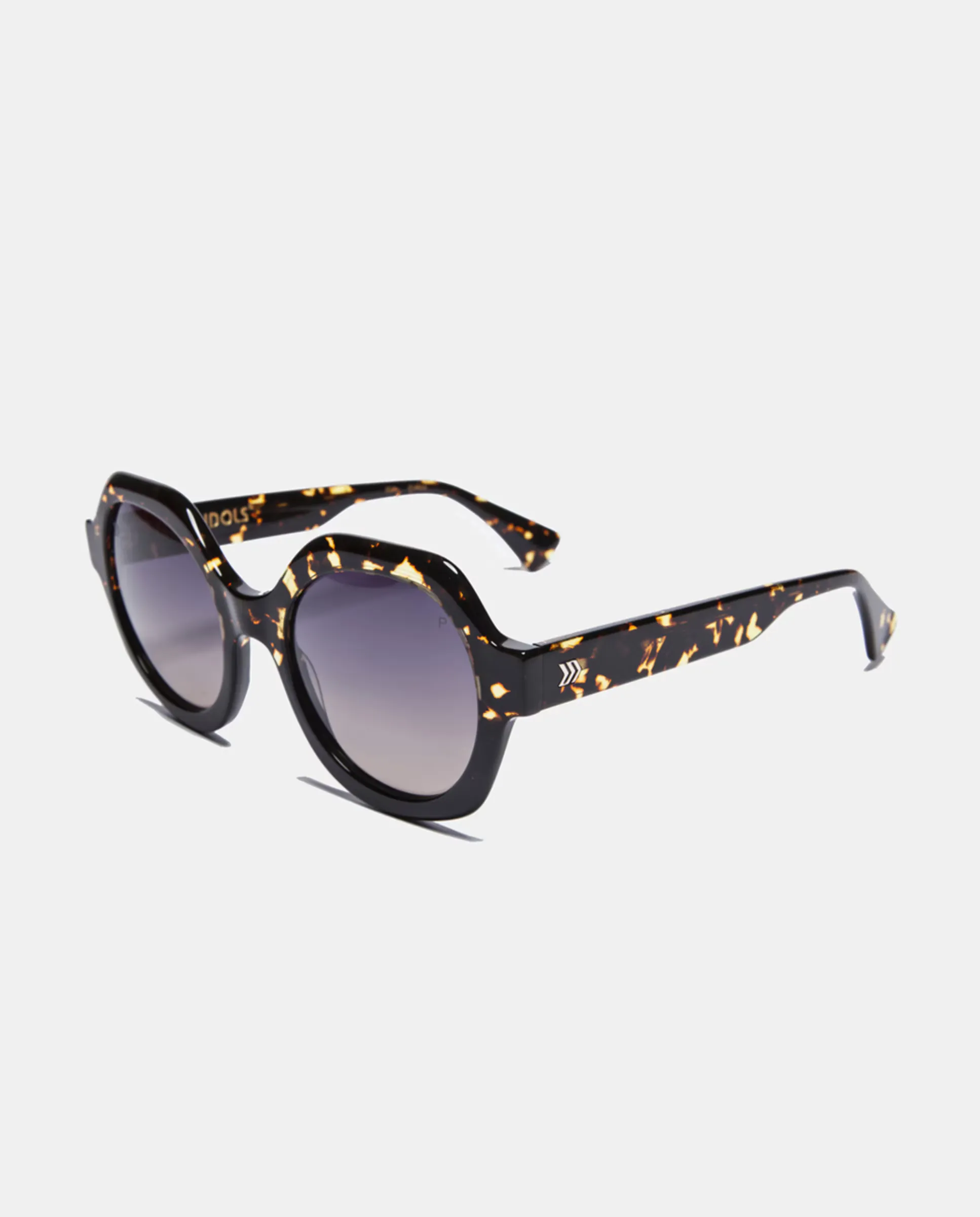 Женские овальные солнцезащитные очки из органического ацетата с поляризованными линзами No Idols, мультиколор
Женские овальные солнцезащитные очки из органического ацетата с поляризованными линзами No Idols, мультиколор