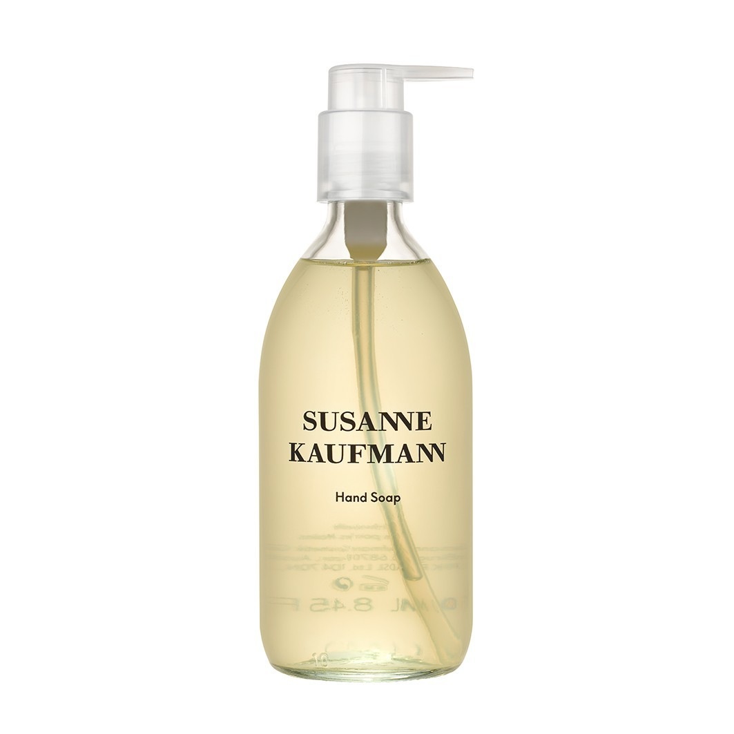 Мыло для рук hand soap Susanne Kaufmann, объем 250 мл
Мыло для рук hand soap Susanne Kaufmann, объем 250 мл