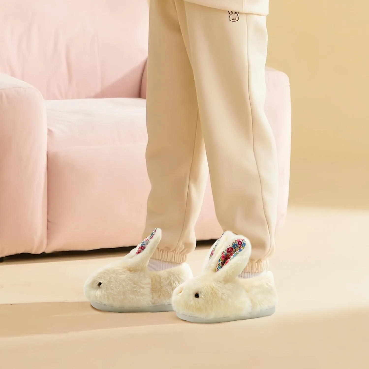 Тапочки для малышей rosychlo, мальчиков и девочек, плюшевые тапочки с кроликом, милые, нескользящие, теплые зимние туфли, подходят для дома и улицы Rosyclo, бежевый
Тапочки для малышей rosychlo, мальчиков и девочек, плюшевые тапочки с кроликом, милые, нескользящие, теплые зимние туфли, подходят для дома и улицы Rosyclo, бежевый