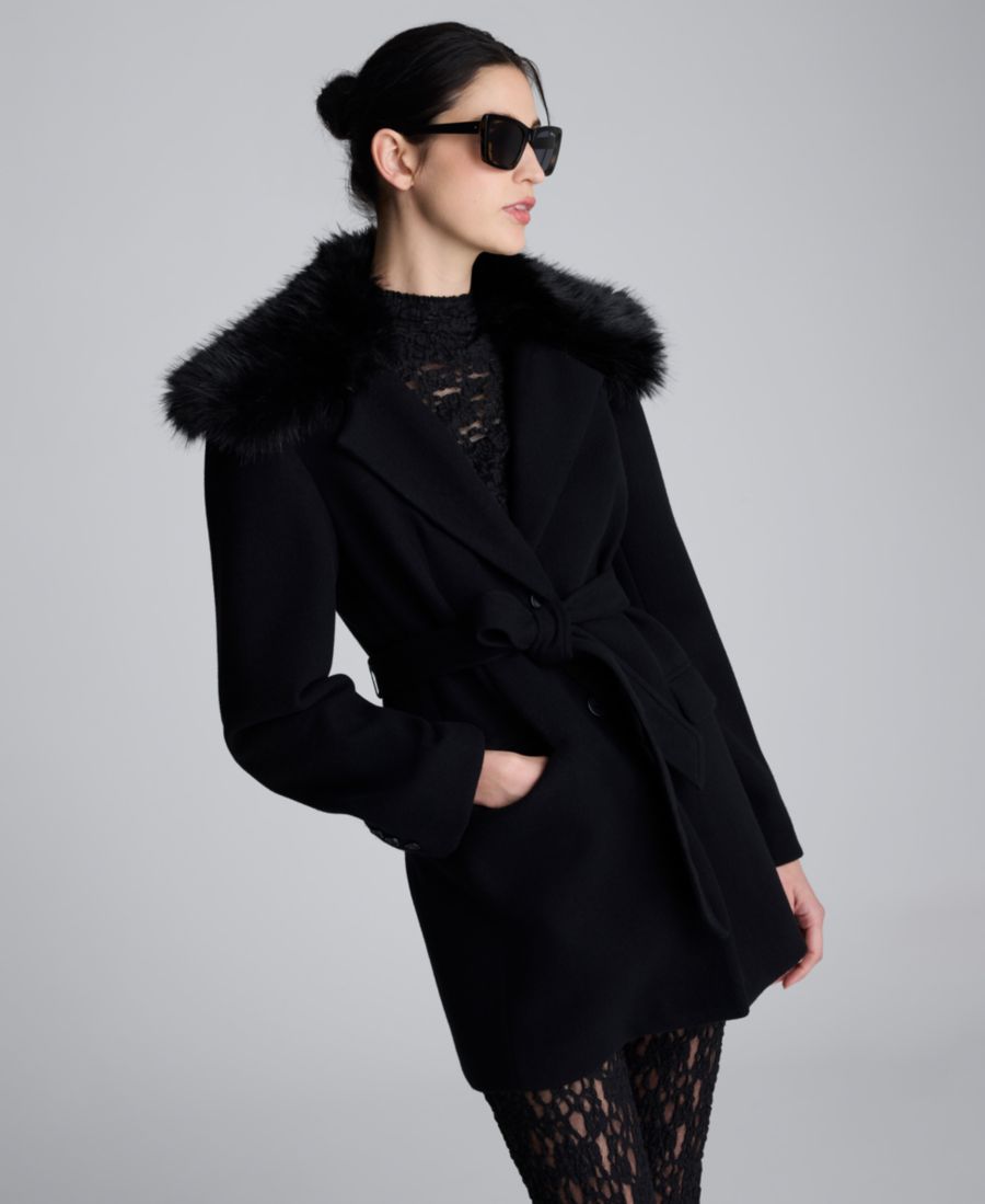 Женская куртка с отделкой из искусственного меха, воротником с лацканами и поясом Kenneth Cole, Black
Женская куртка с отделкой из искусственного меха, воротником с лацканами и поясом Kenneth Cole, Black