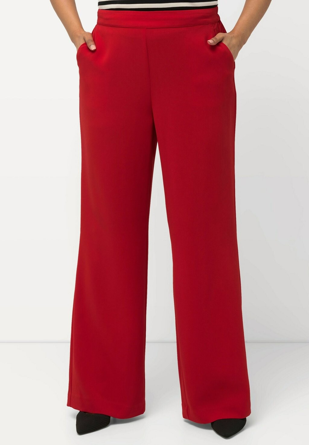 Брюки WEITES GERADES BEIN ELASTIKBUND Ulla Popken, красный
Брюки WEITES GERADES BEIN ELASTIKBUND Ulla Popken, красный