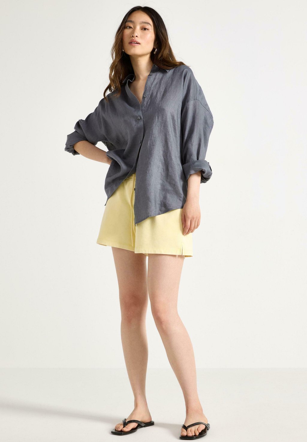 Шорты Pantaloni sportivi Lindex, светло-желтый
Шорты Pantaloni sportivi Lindex, светло-желтый