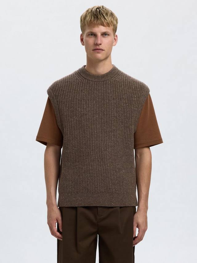 Вязаный жилет из шерстяной смеси Selected, Coffee Bean
Вязаный жилет из шерстяной смеси Selected, Coffee Bean