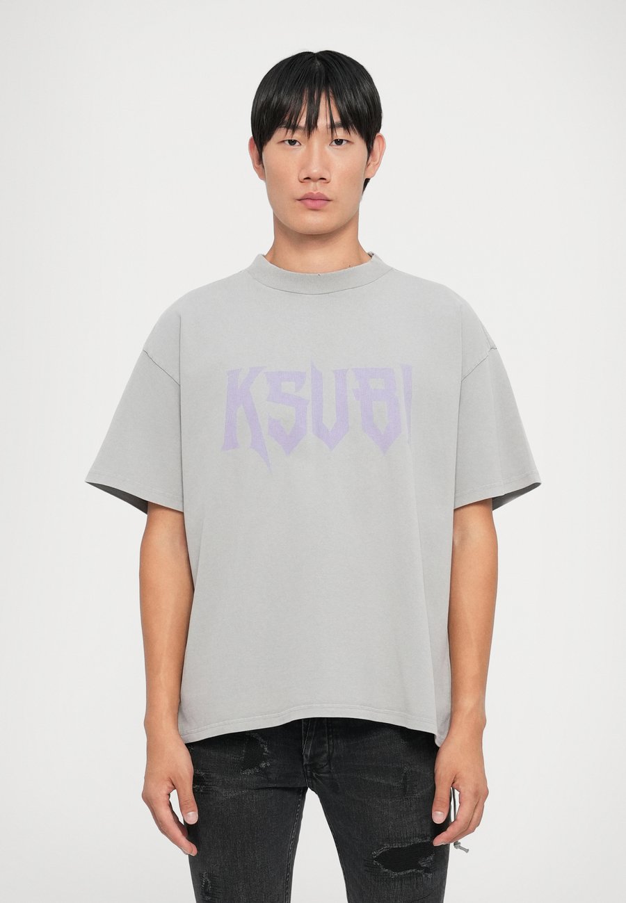 Футболка Ksubi BLASTED EKCESS TEE , Washed Grey/Grey
Футболка Ksubi BLASTED EKCESS TEE , Washed Grey/Grey