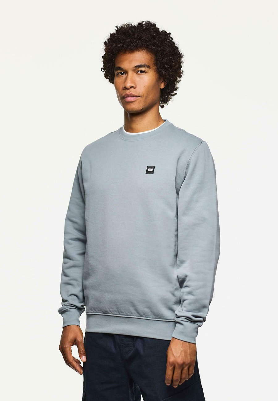 Толстовка Weekend Offender FERRER , Porpoise/Blue-Grey
Толстовка Weekend Offender FERRER , Porpoise/Blue-Grey