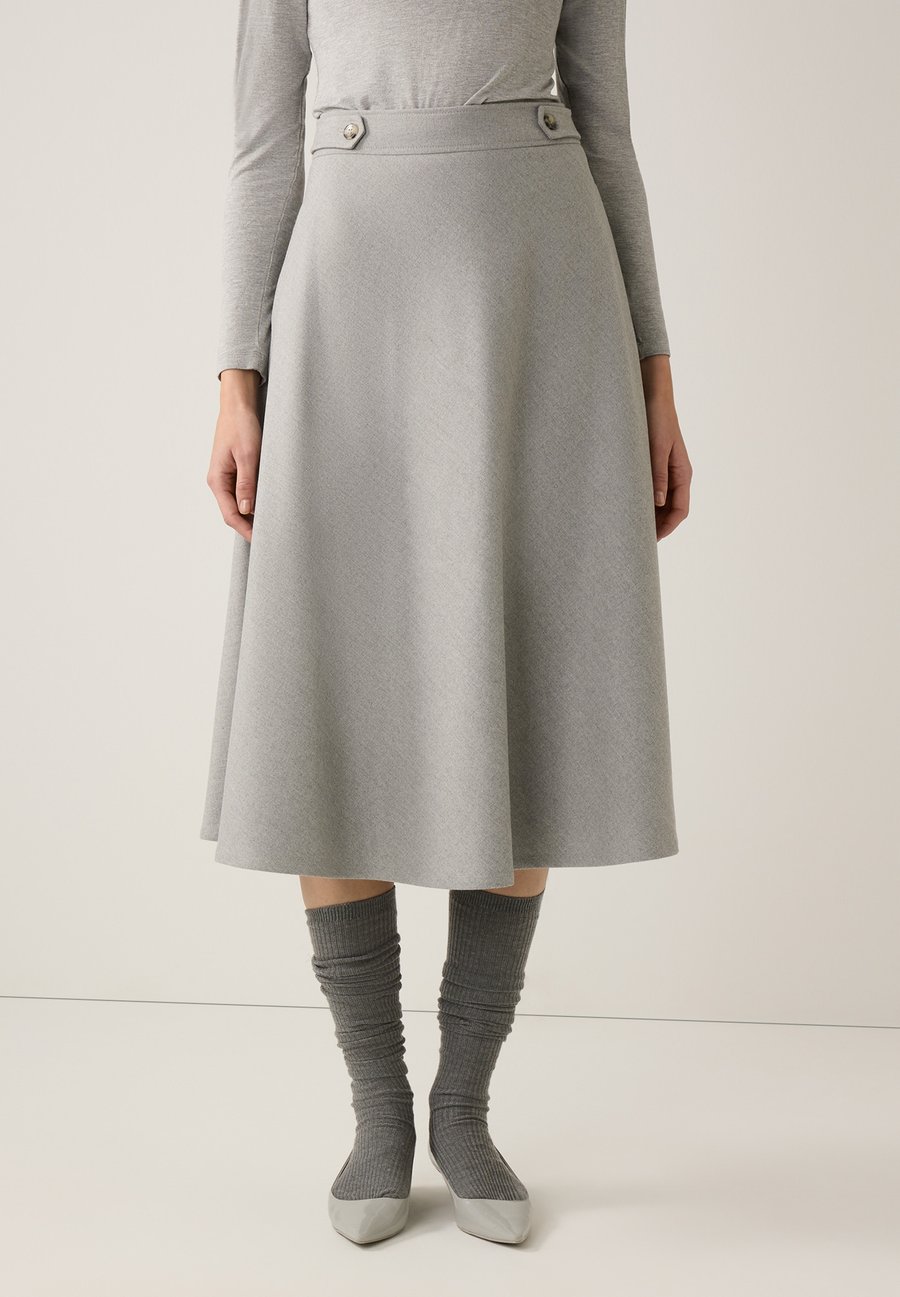 Юбка More & More MIDILANGER, MELIERTER GLOCKEN, Silvergrey Melange/Grey
Юбка More & More MIDILANGER, MELIERTER GLOCKEN, Silvergrey Melange/Grey